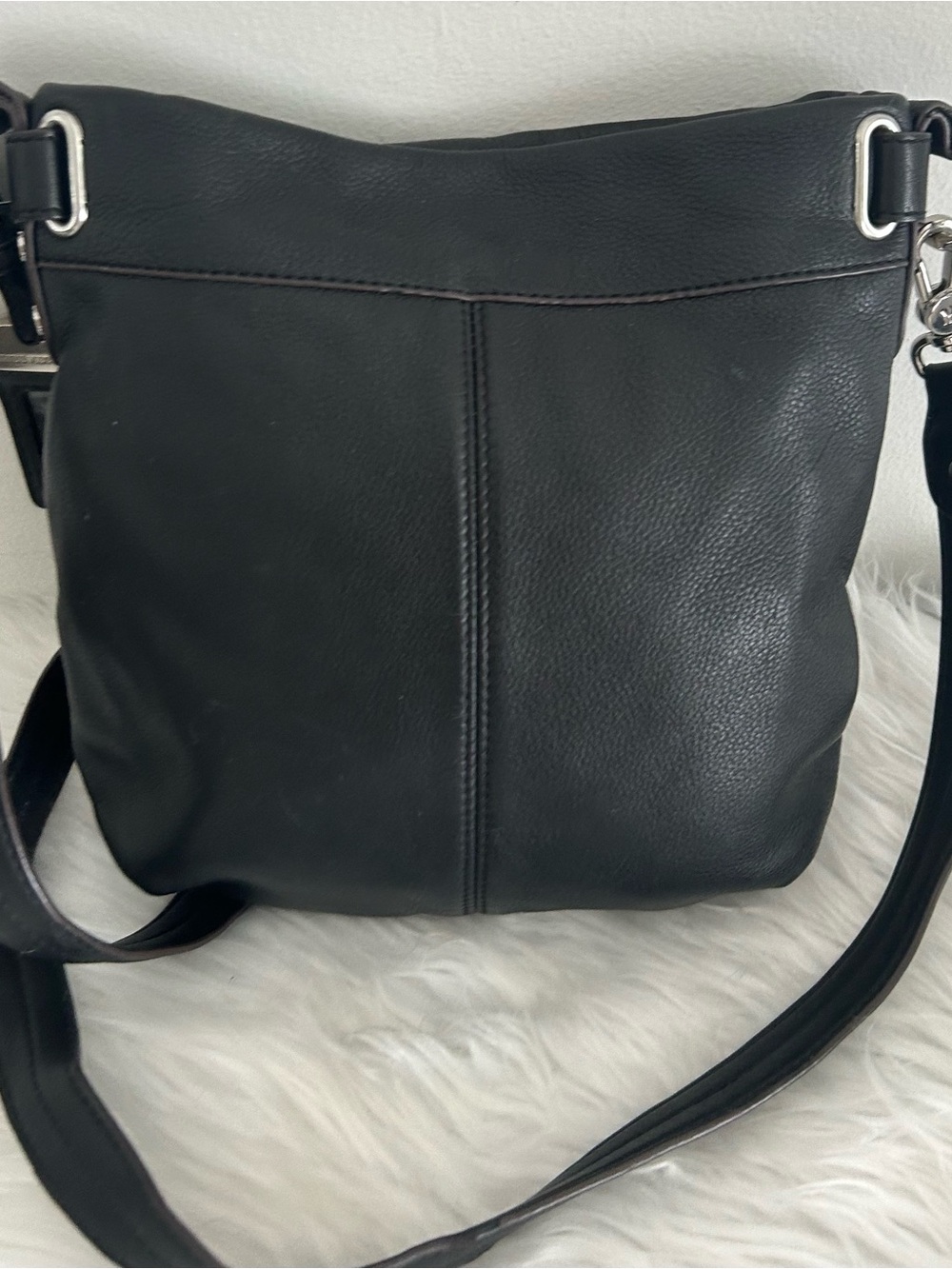Aimee Kestenberg Black Leather Quilted Crossbody Shoulder Bag - Picture 5 of 11